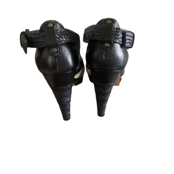 Stuart Weitzman Bradford Woven Leather Platform Heels 8 - Picture 4 of 6